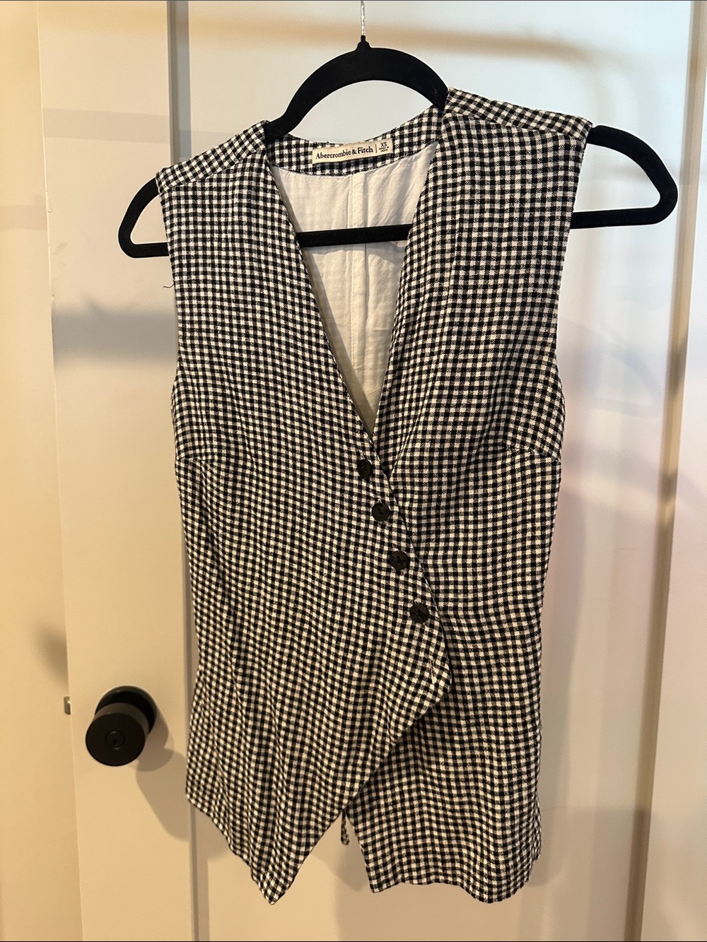 Abercrombie & Fitch Black and White Gingham Sleeveless Button Vest